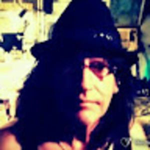 Meet your Posher, Case